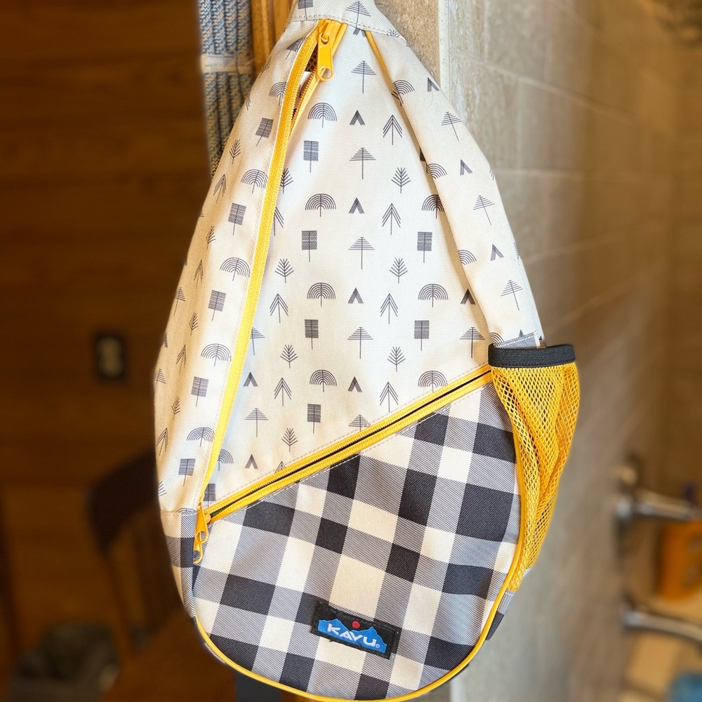 Kavu cross body bag